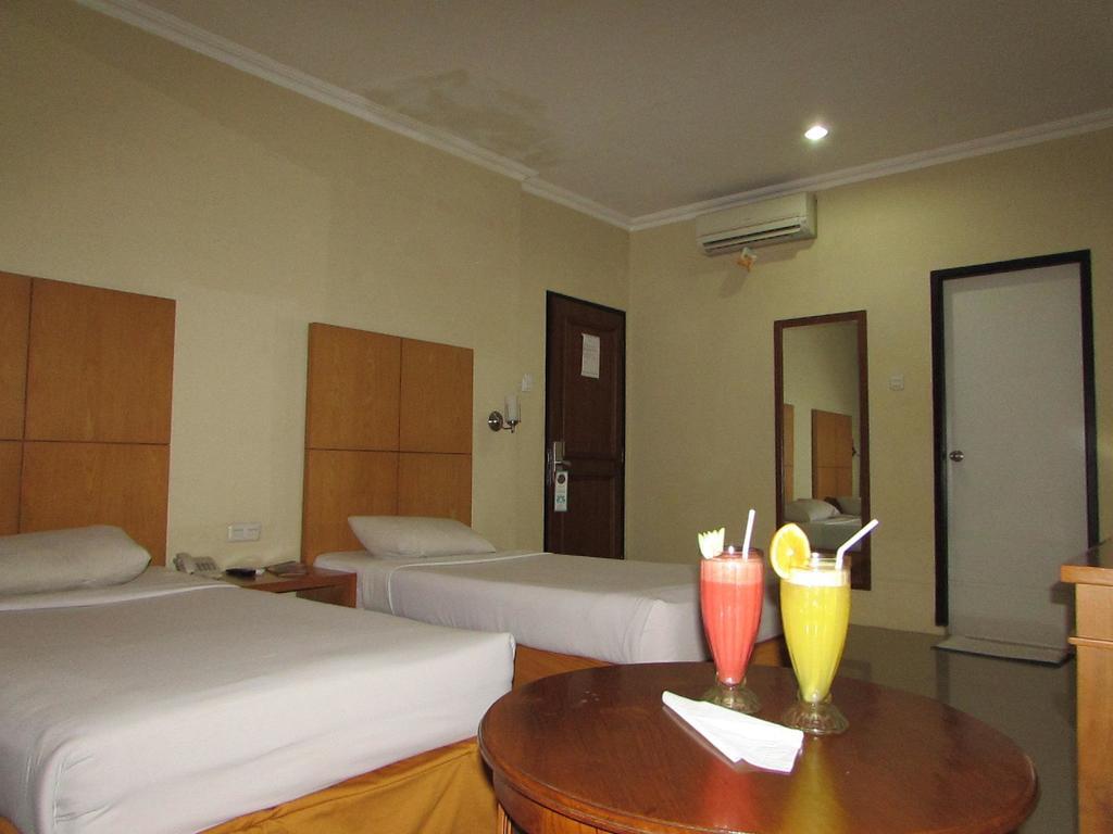 Hotel Wisata Palembang Eksteriør billede